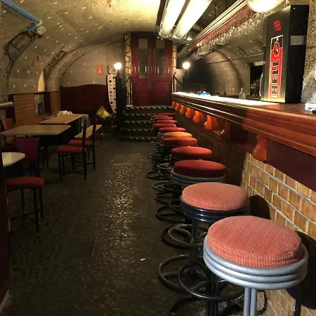Appartamento Whole Basement Former Pub 5 For Stag Do *