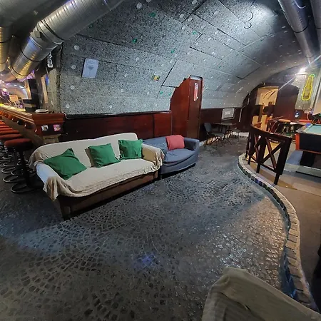 Whole Basement Former Pub 5 For Stag Do Appartamento