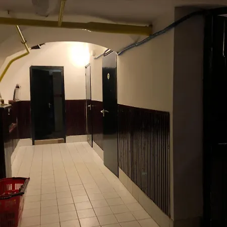 Whole Basement Former Pub 5 For Stag Do Apartamento Budapeste