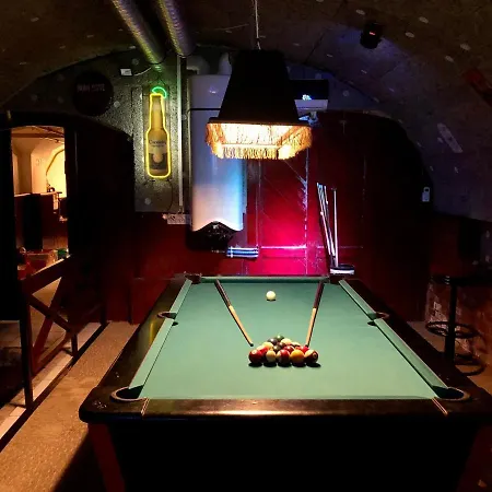 Whole Basement Former Pub 5 For Stag Do Βουδαπέστη